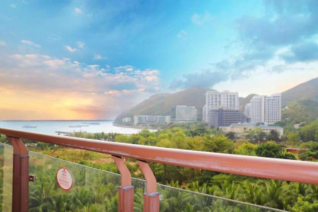 Sanya Shanghai Huating Boutique Resort Hotel