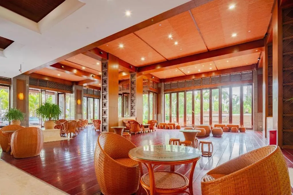 Sanya Shanghai Huating Boutique Resort Hotel