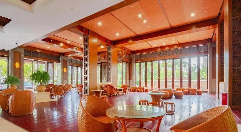 Sanya Shanghai Huating Boutique Resort Hotel 4*,  China
